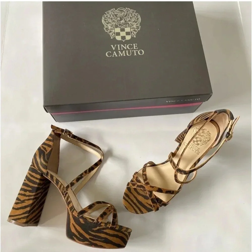 New Vince Camuto Garnitta Strappy Platform Sandals Size 7.5 Summer Natural zebra